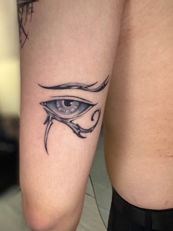 F7A9BAB7-F5E0-48AF-9C4F-1BE6446F0851.